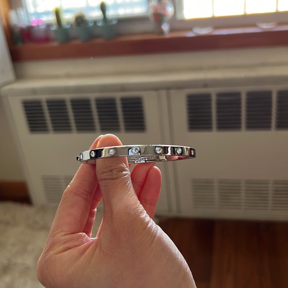 Kate Spade Set in Stone Hinged Bangle in Clear/Silver - Picture 2 of 4